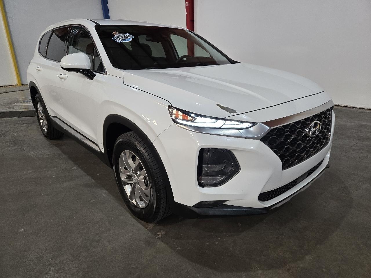 2020 Hyundai Santa Fe SEL 2.4L Auto FWD