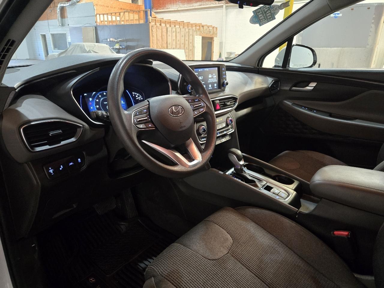 Hyundai Santa Fe SEL 2.4L Auto FWD 2020