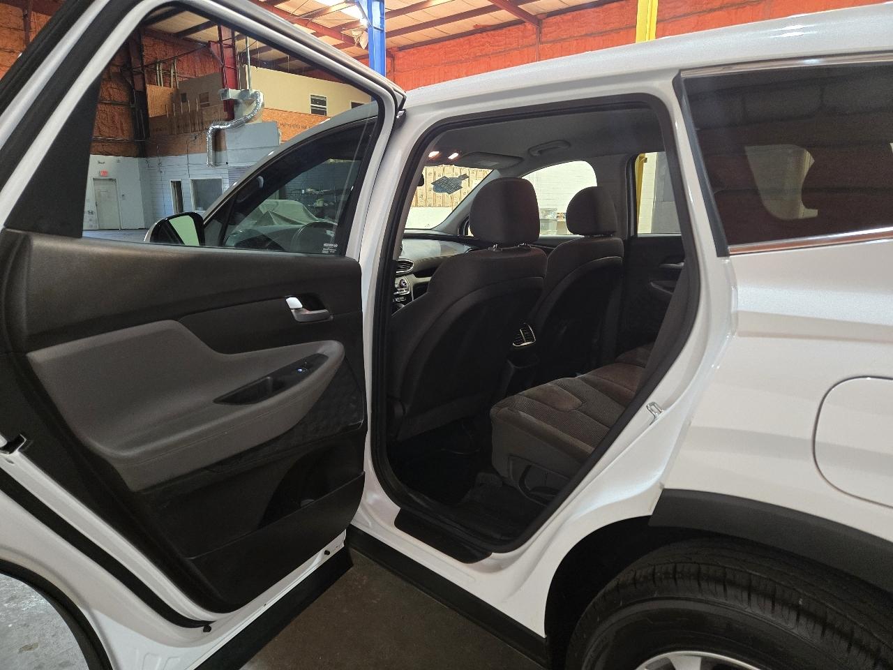 Hyundai Santa Fe SEL 2.4L Auto FWD 2020