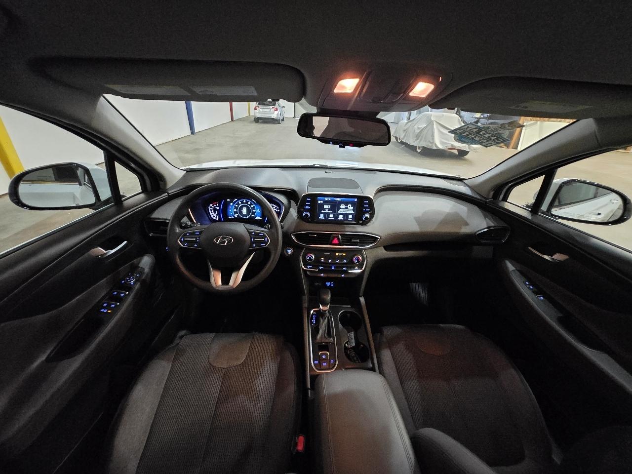 Hyundai Santa Fe SEL 2.4L Auto FWD 2020