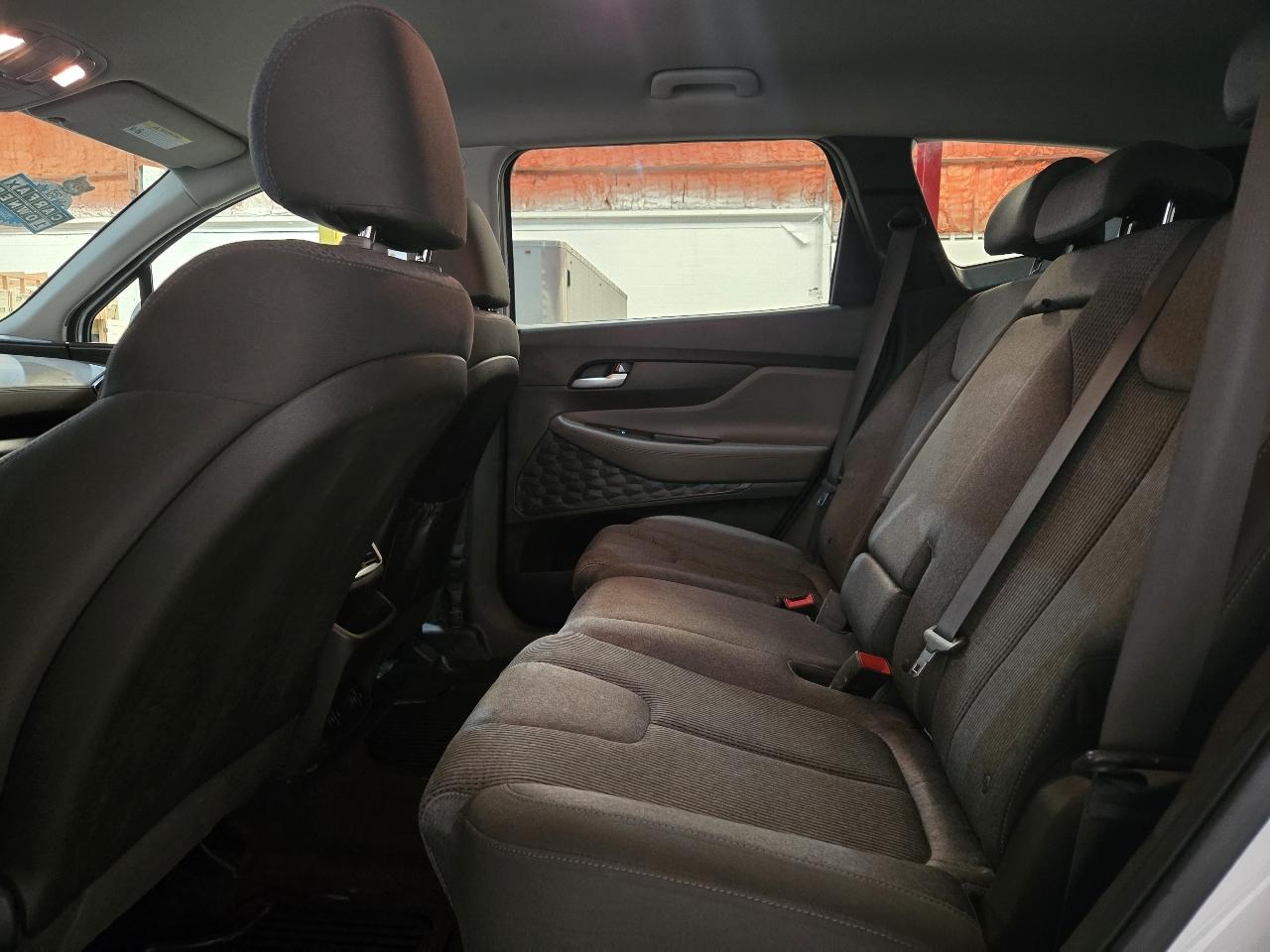 Hyundai Santa Fe SEL 2.4L Auto FWD 2020