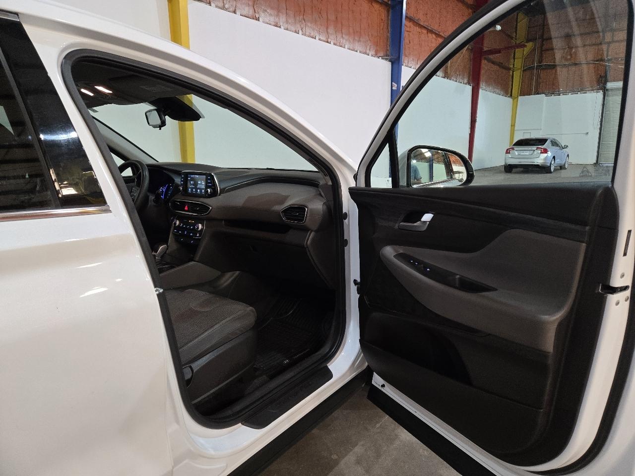 Hyundai Santa Fe SEL 2.4L Auto FWD 2020