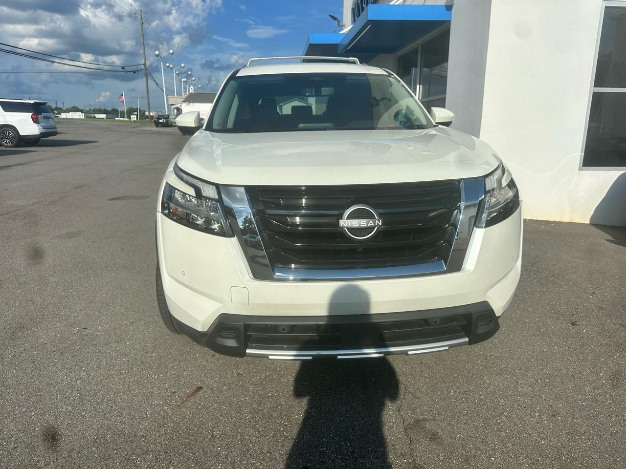 Nissan Pathfinder SL 4WD 2023
