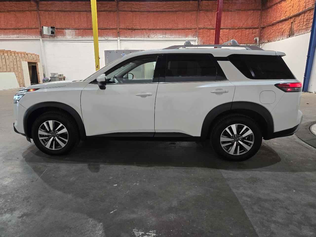 Nissan Pathfinder SL 4WD 2023