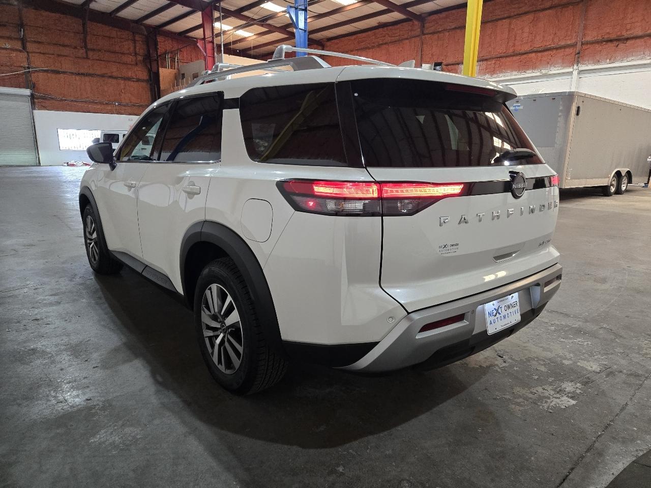 Nissan Pathfinder SL 4WD 2023