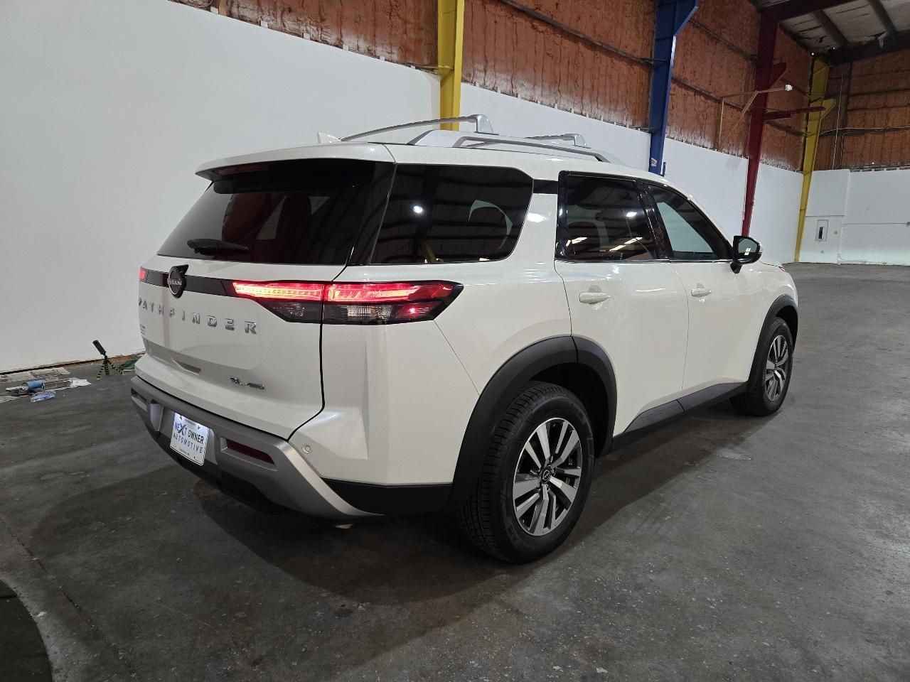 Nissan Pathfinder SL 4WD 2023