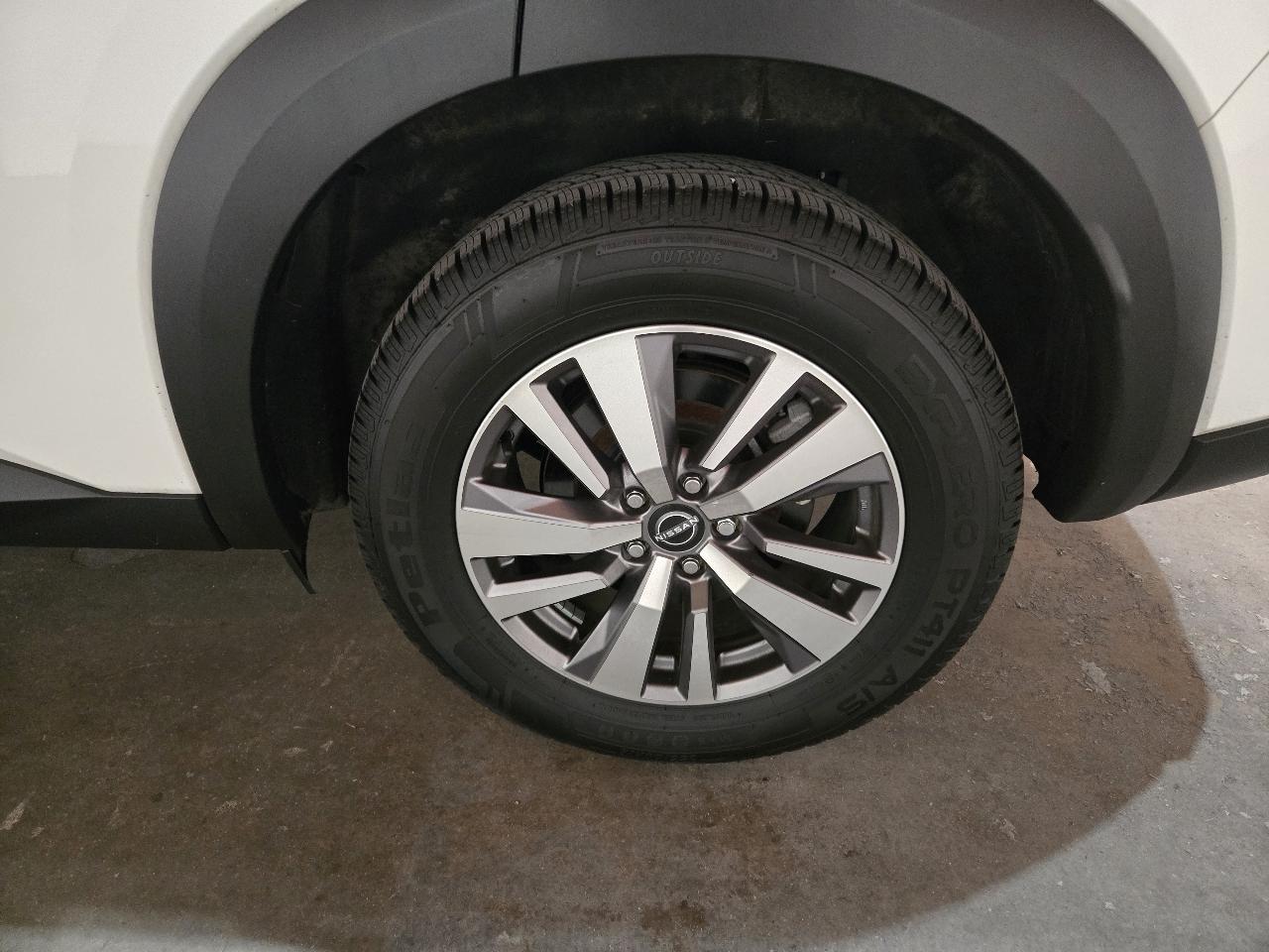 Nissan Pathfinder SL 4WD 2023