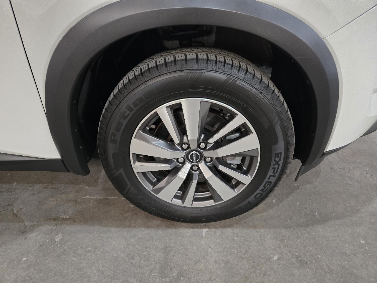 Nissan Pathfinder SL 4WD 2023