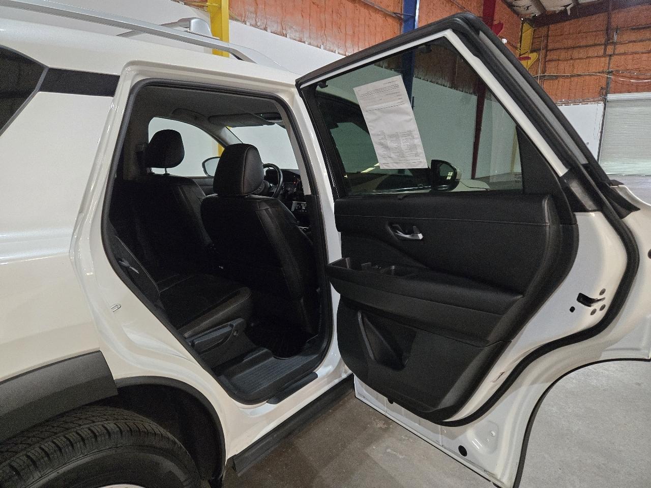 Nissan Pathfinder SL 4WD 2023