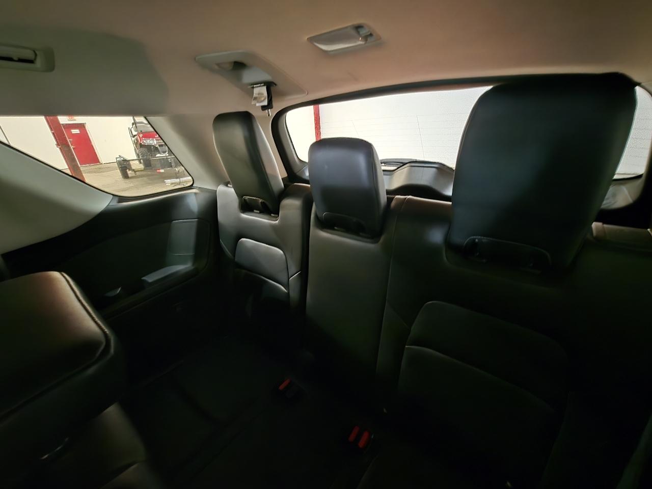 Nissan Pathfinder SL 4WD 2023