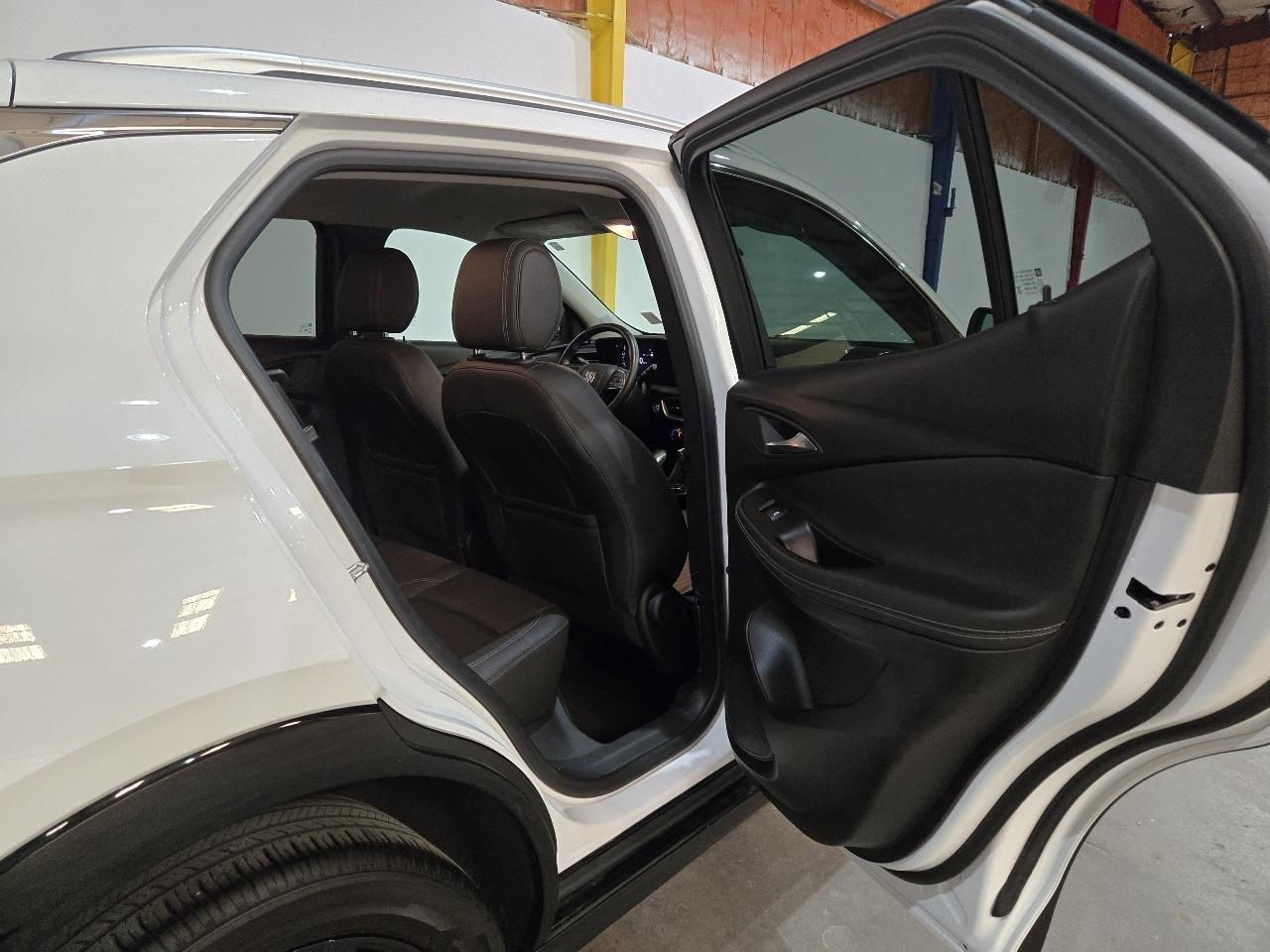 Buick Encore GX FWD 4dr Sport Touring 2024