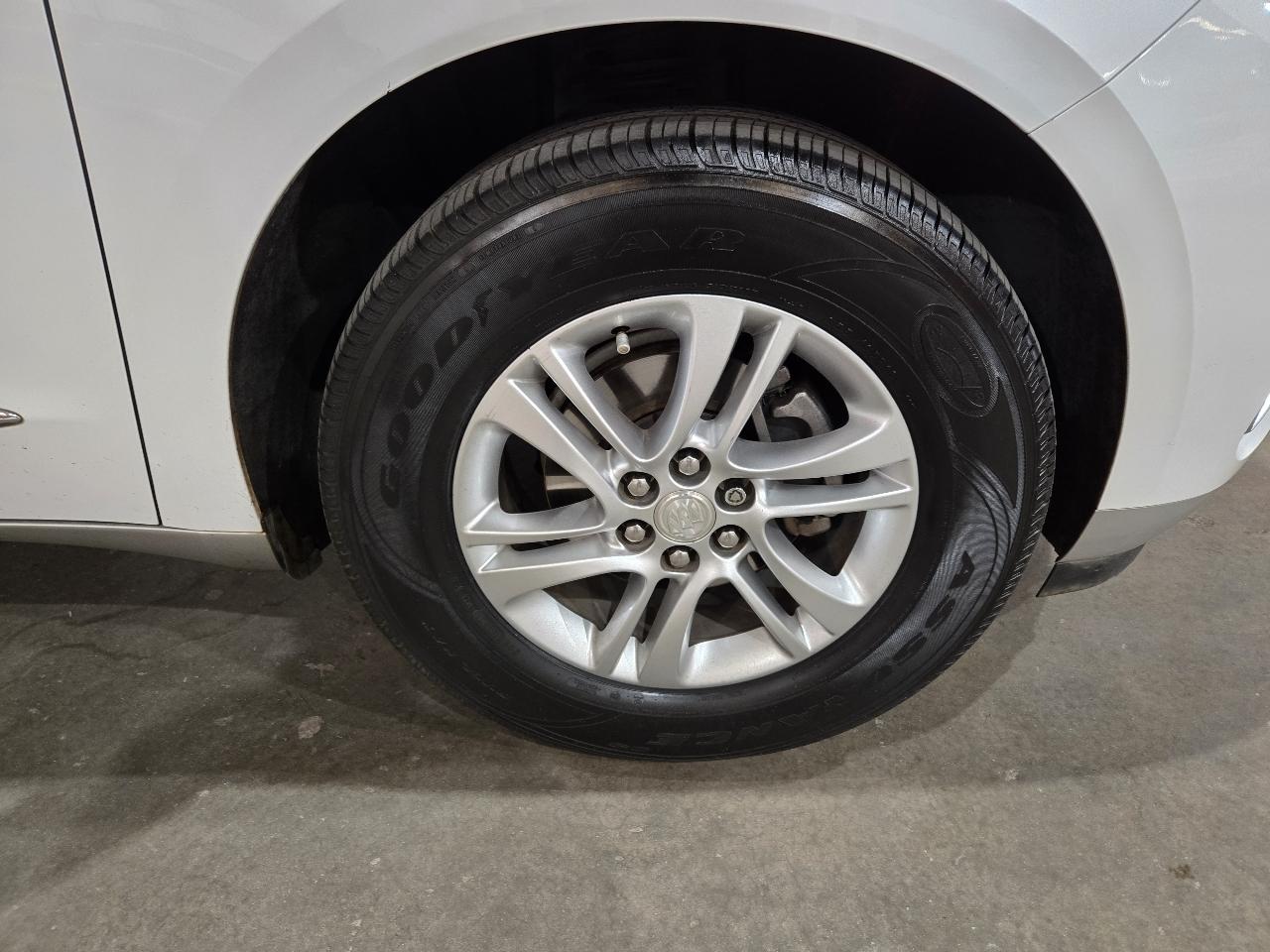 Buick Enclave FWD 4dr Premium 2018