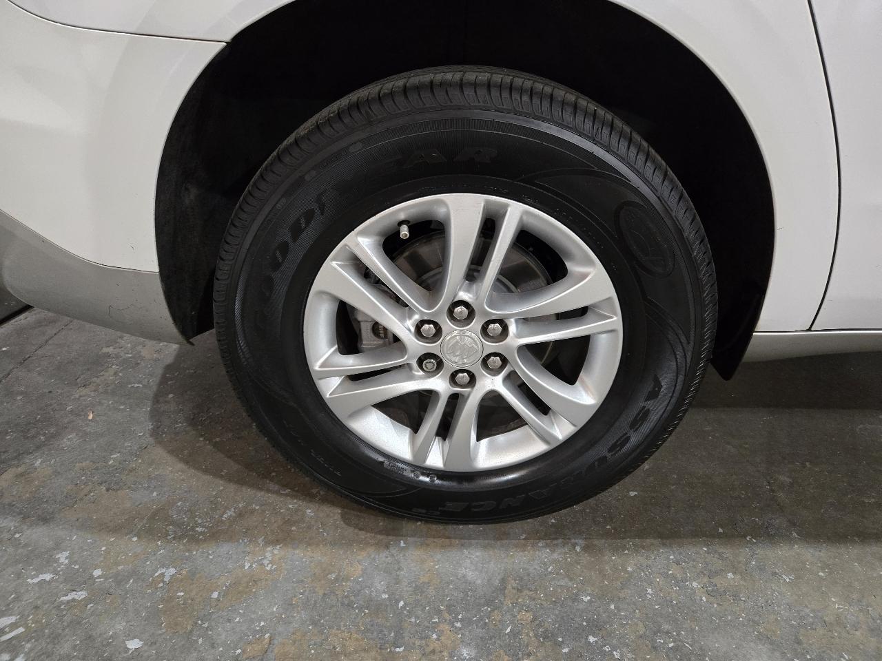 Buick Enclave FWD 4dr Premium 2018