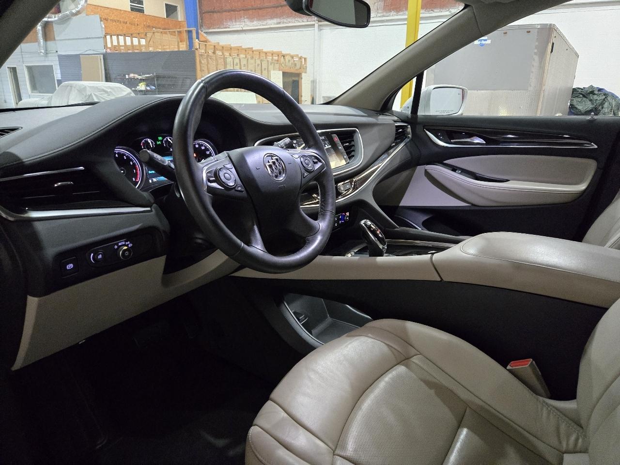 Buick Enclave FWD 4dr Premium 2018