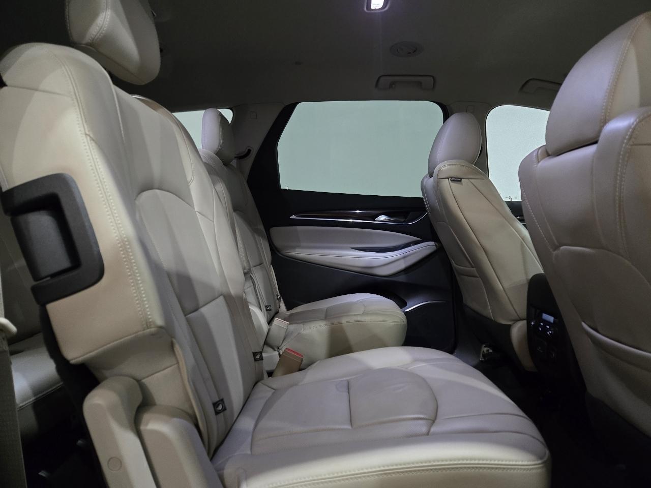 Buick Enclave FWD 4dr Premium 2018
