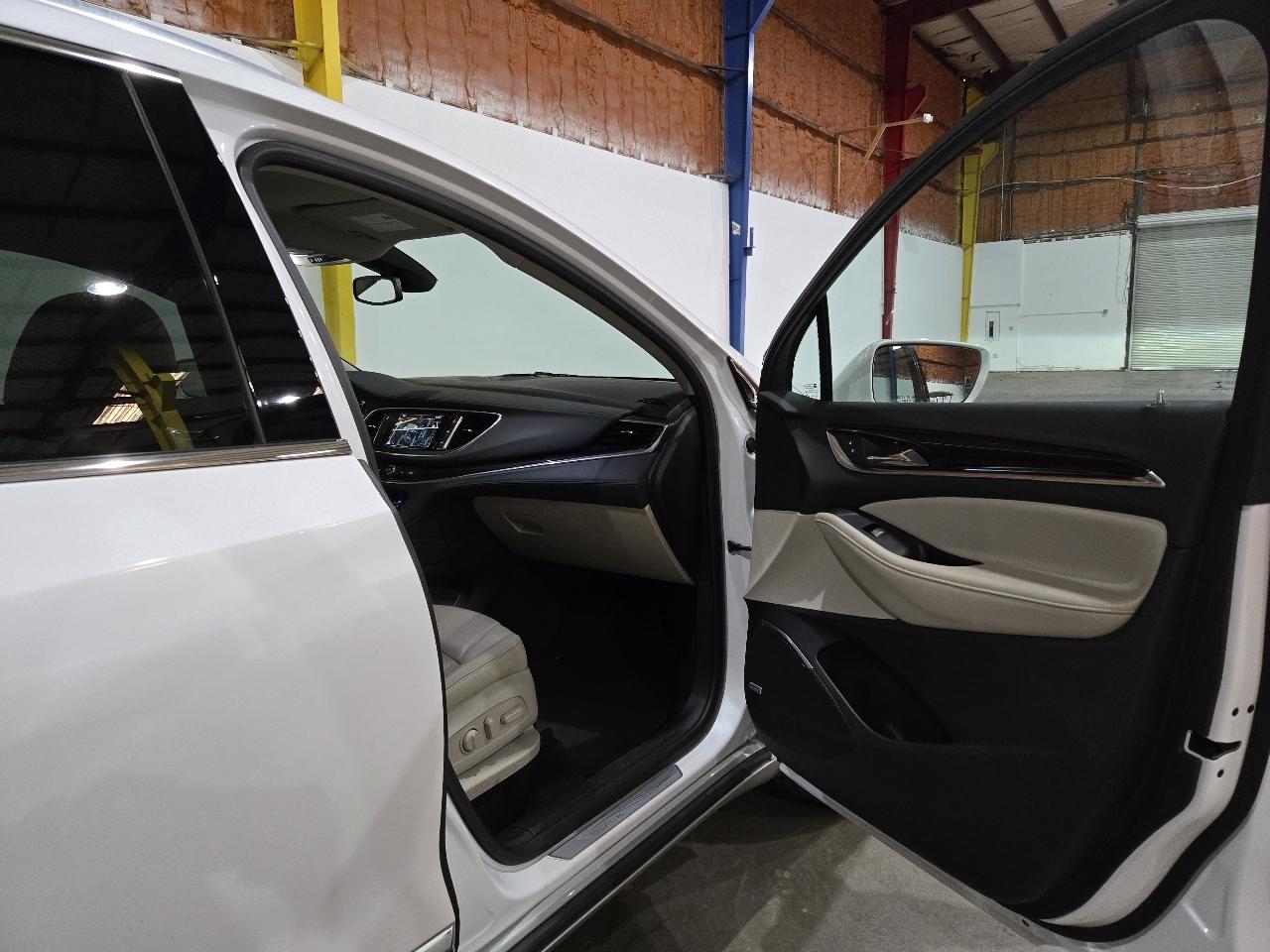 Buick Enclave FWD 4dr Premium 2018