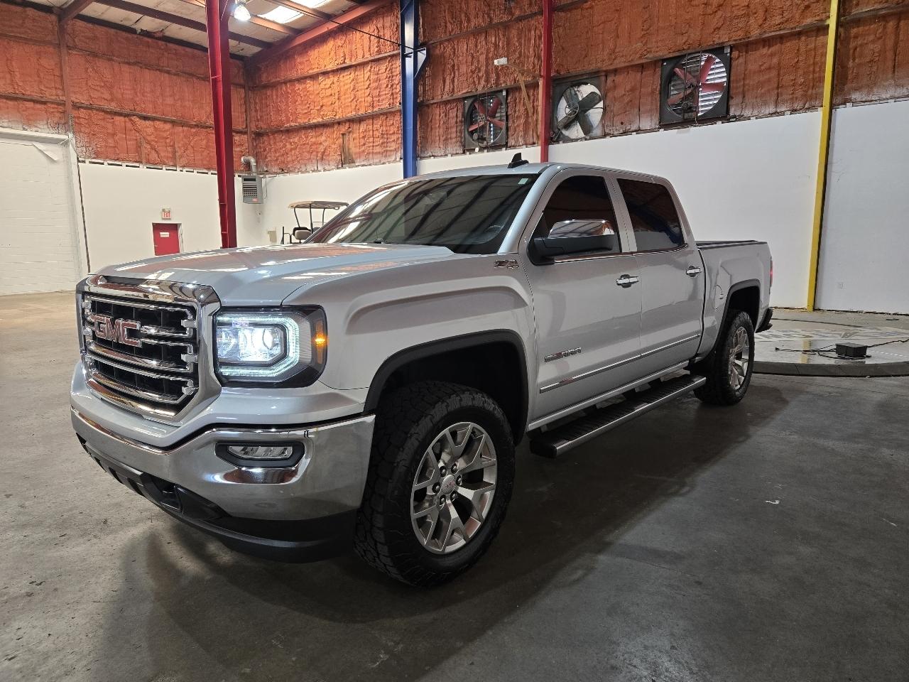 GMC Sierra 1500 4WD Crew Cab 143.5" SLT 2018