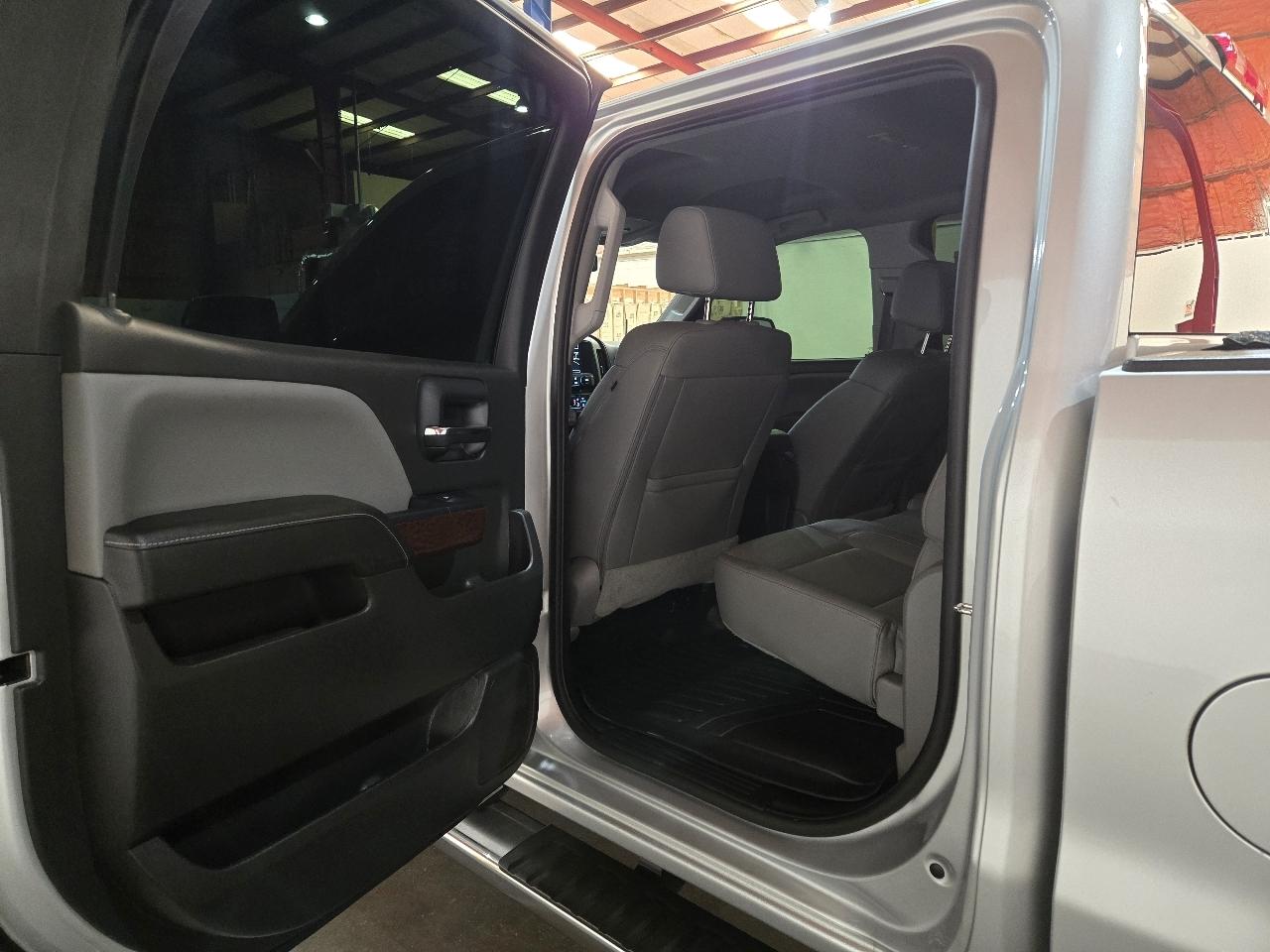 GMC Sierra 1500 4WD Crew Cab 143.5" SLT 2018