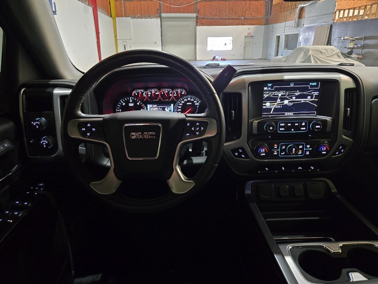 GMC Sierra 1500 4WD Crew Cab 143.5" SLT 2018