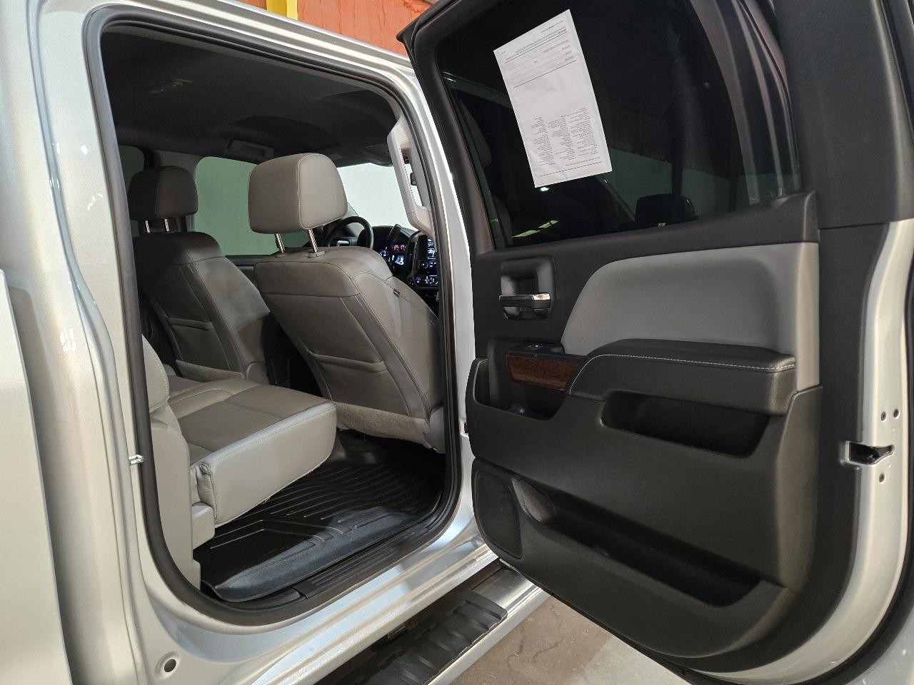 GMC Sierra 1500 4WD Crew Cab 143.5" SLT 2018