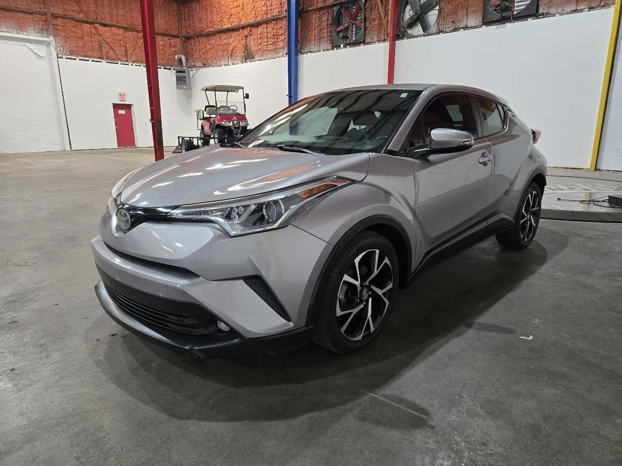 Toyota C-HR XLE FWD (Natl) 2018
