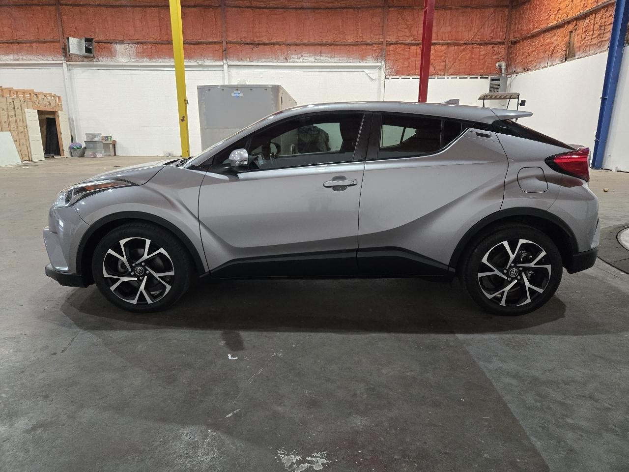 Toyota C-HR XLE FWD (Natl) 2018