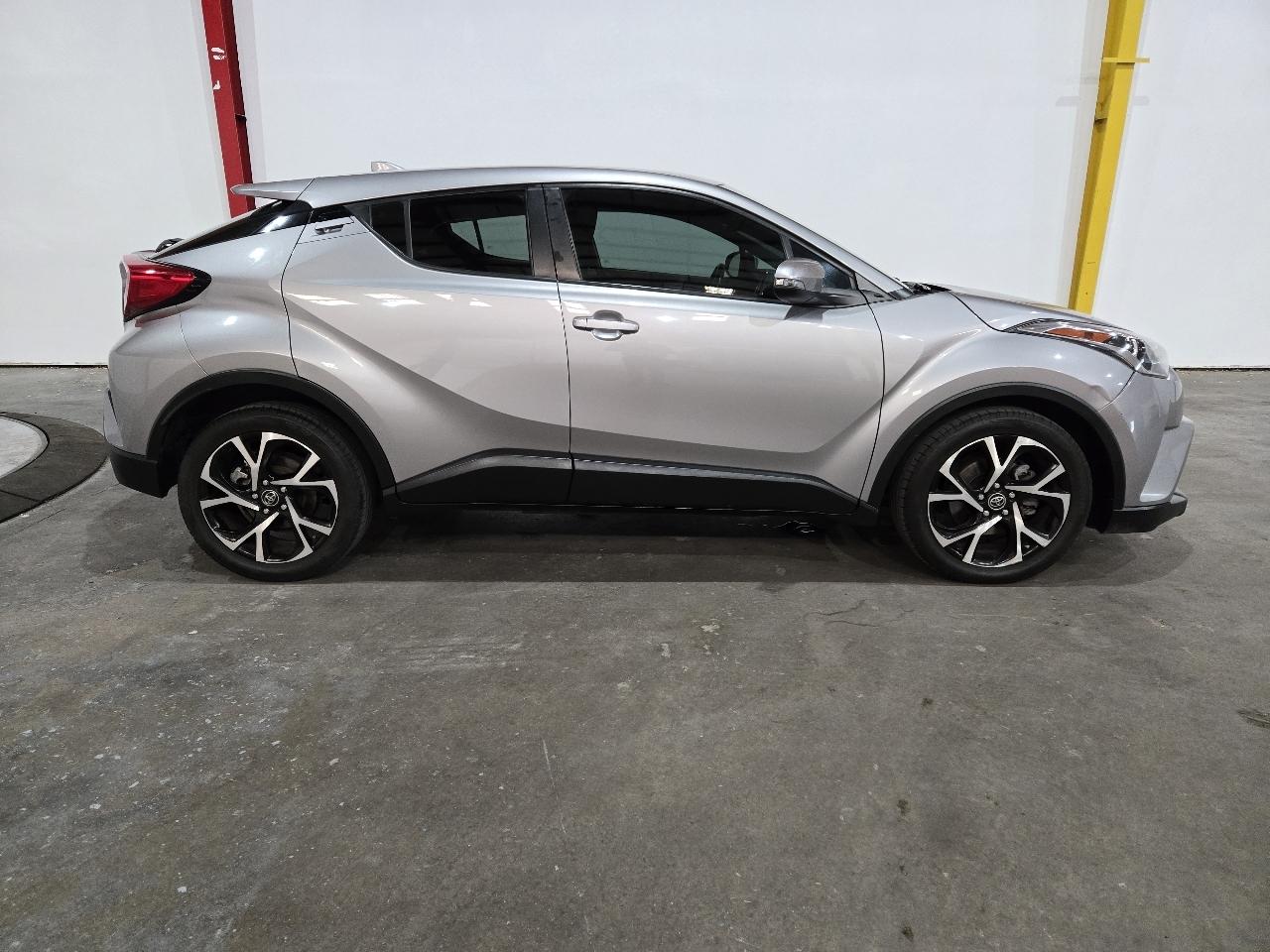 Toyota C-HR XLE FWD (Natl) 2018