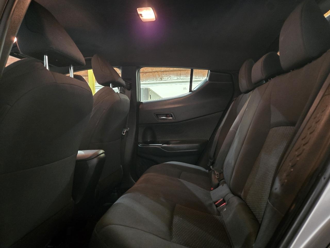 Toyota C-HR XLE FWD (Natl) 2018