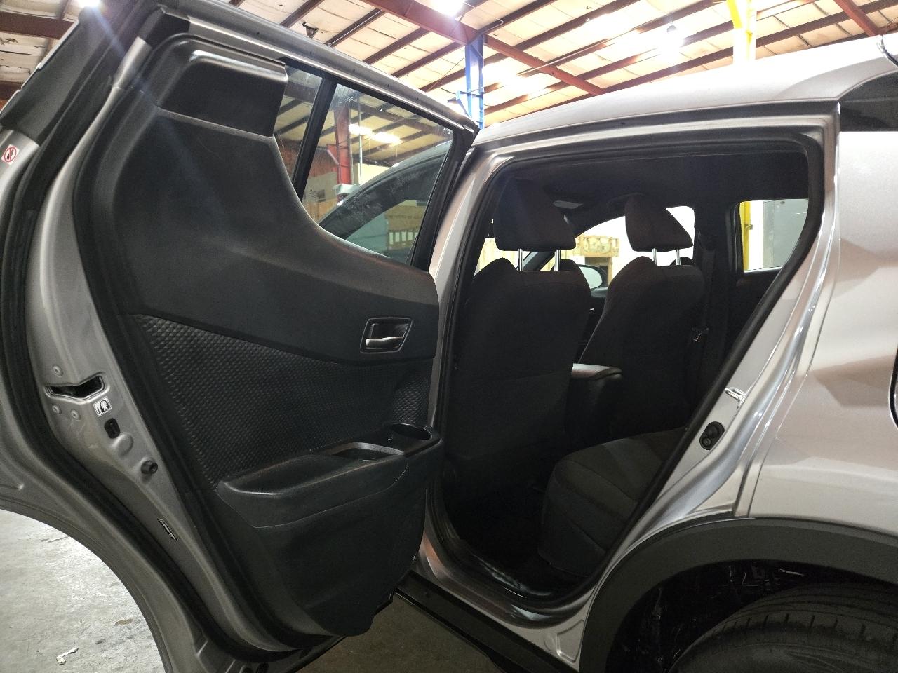 Toyota C-HR XLE FWD (Natl) 2018