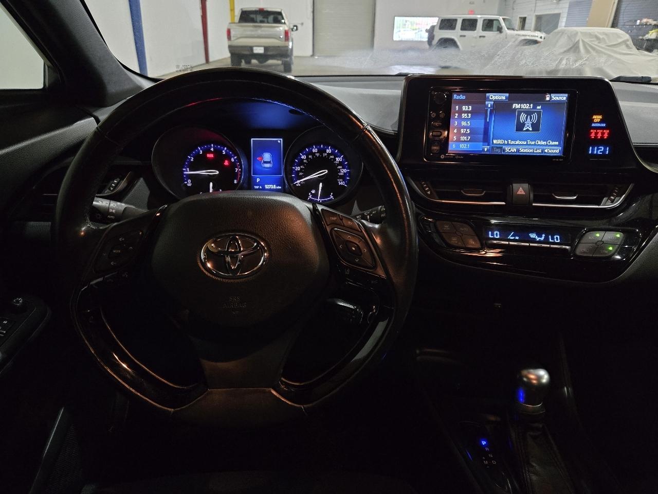 Toyota C-HR XLE FWD (Natl) 2018