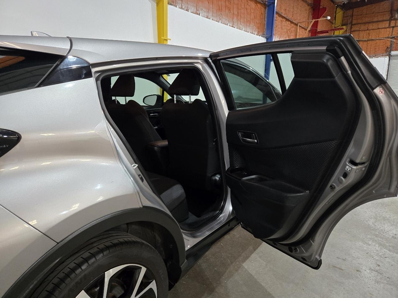 Toyota C-HR XLE FWD (Natl) 2018