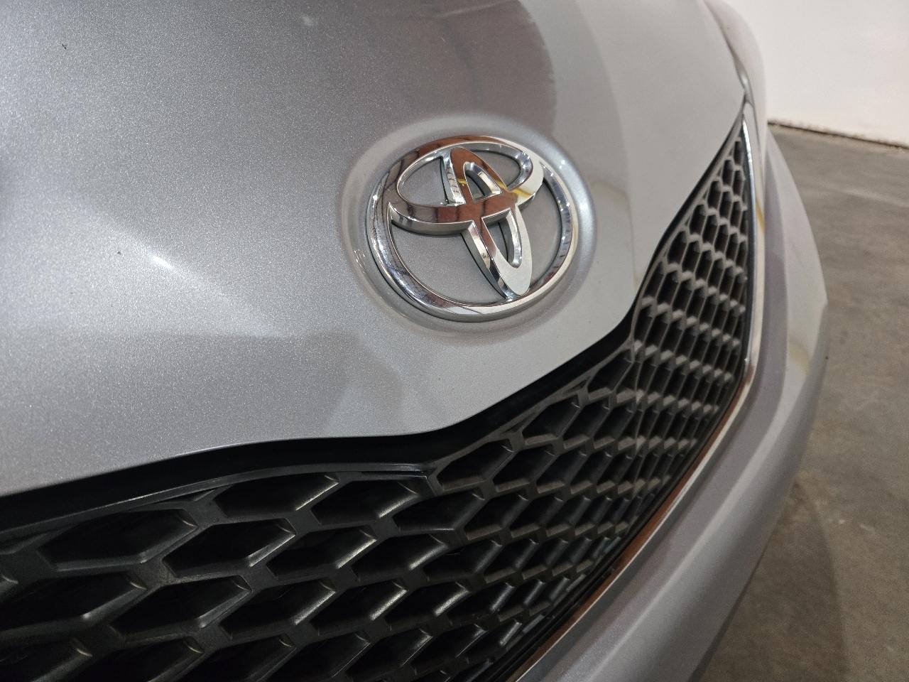 Toyota Sienna 5dr 8-Pass Van SE FWD (Natl) 2016