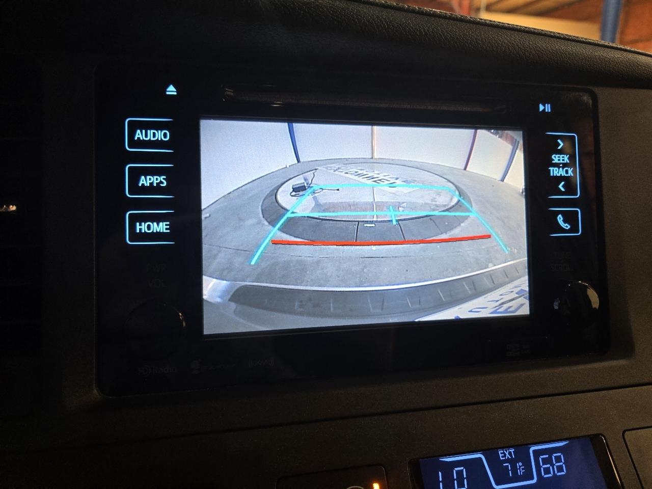Toyota Sienna 5dr 8-Pass Van SE FWD (Natl) 2016