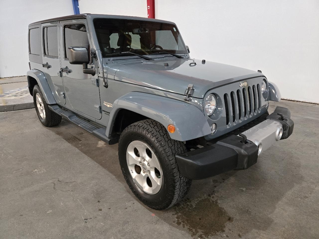 2014 Jeep Wrangler Unlimited 4WD 4dr Sahara