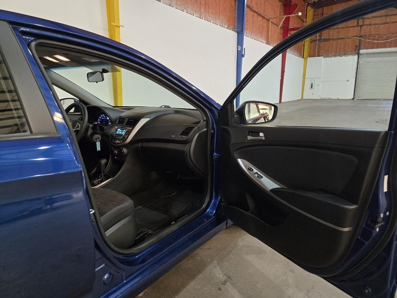 Hyundai Accent 5dr HB Auto SE 2016
