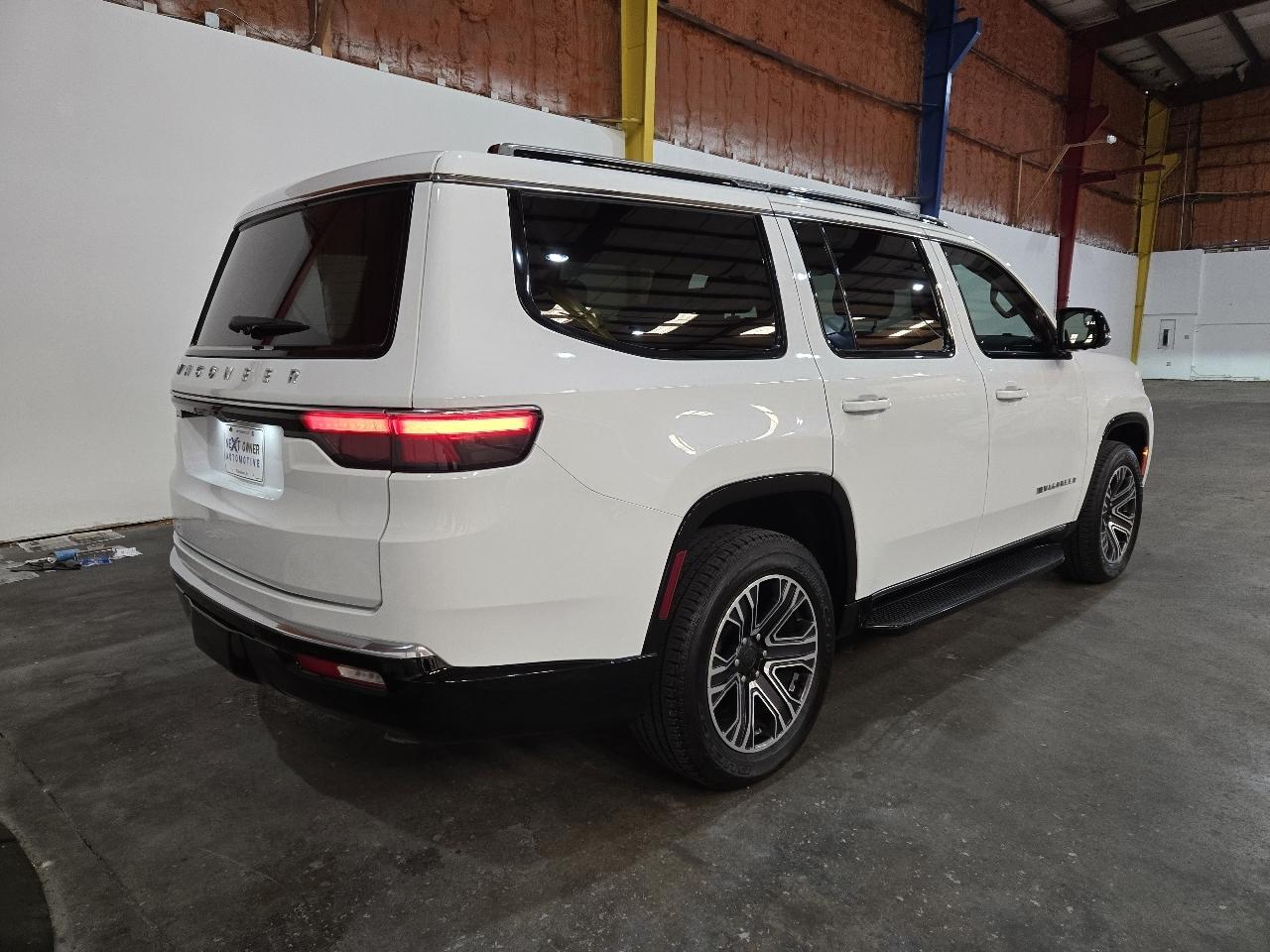Jeep Wagoneer 4x2 2023