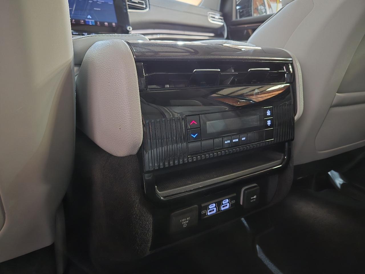 Jeep Wagoneer 4x2 2023