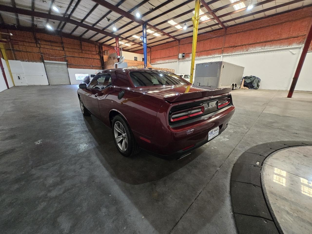 Dodge Challenger SXT RWD 2019