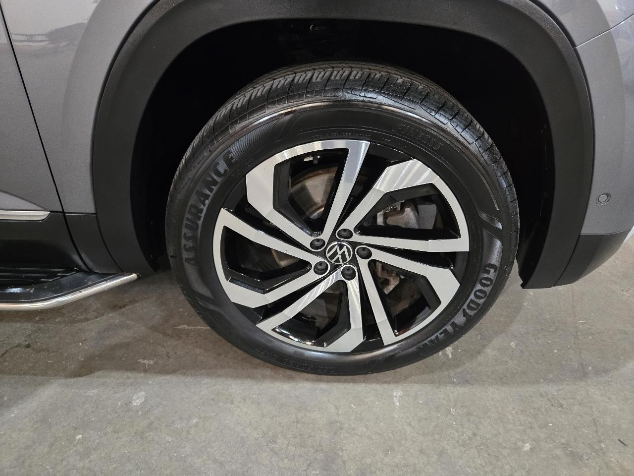 Volkswagen Atlas 2021.5 3.6L V6 SEL Premium 4MOTION 2021
