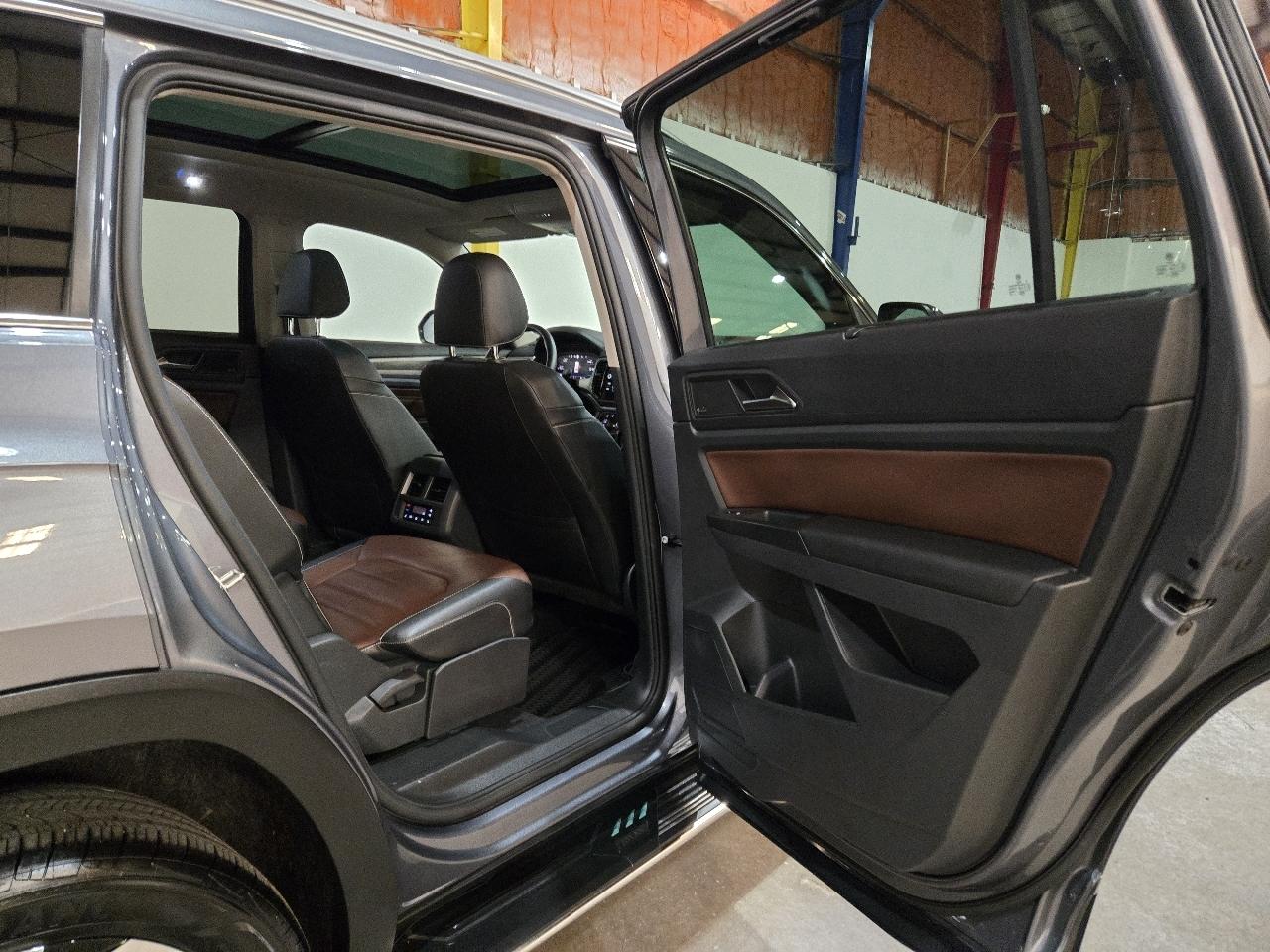 Volkswagen Atlas 2021.5 3.6L V6 SEL Premium 4MOTION 2021