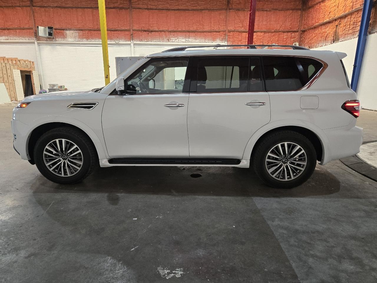 Nissan Armada 4x2 SL 2023
