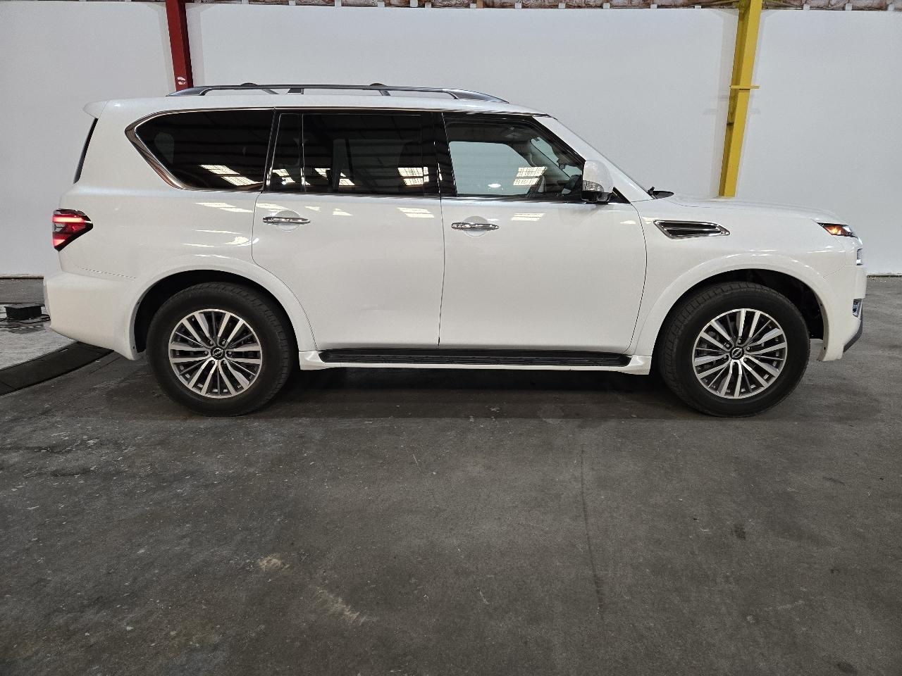 Nissan Armada 4x2 SL 2023