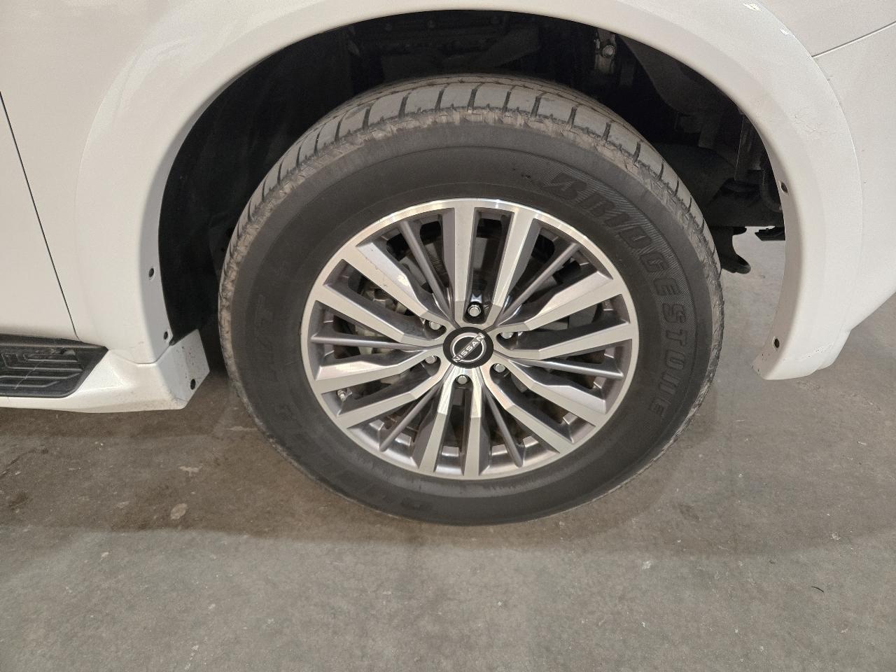 Nissan Armada 4x2 SL 2023