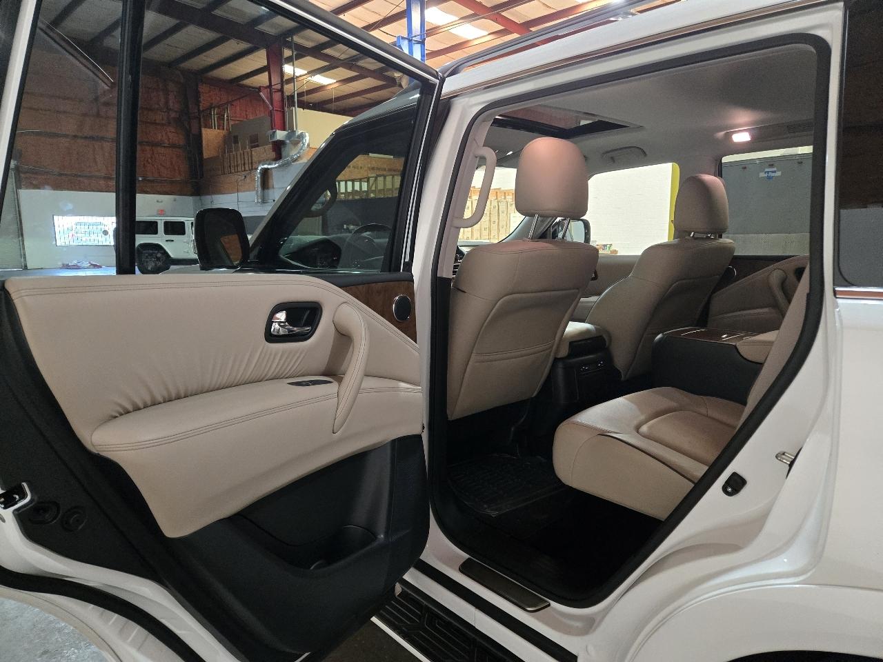 Nissan Armada 4x2 SL 2023