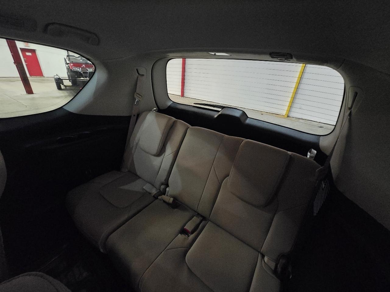 Nissan Armada 4x2 SL 2023