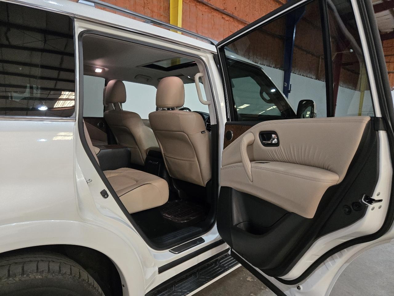 Nissan Armada 4x2 SL 2023