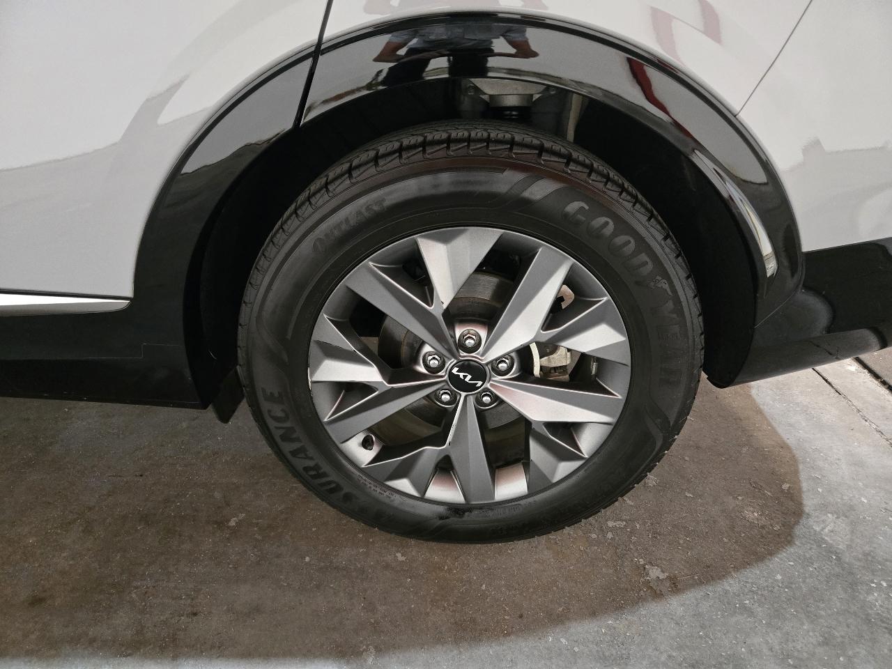 Kia Sportage SX FWD 2023