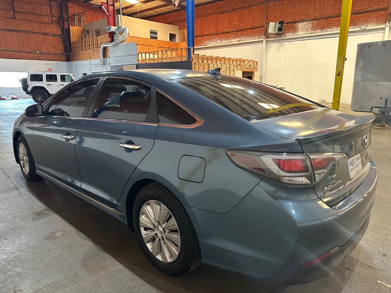 Hyundai Sonata Hybrid 4dr Sdn SE 2016