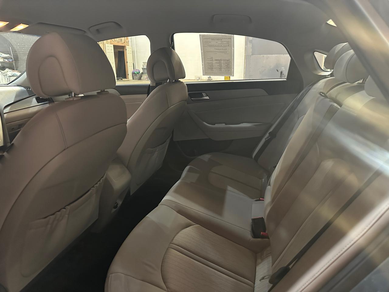 Hyundai Sonata Hybrid 4dr Sdn SE 2016