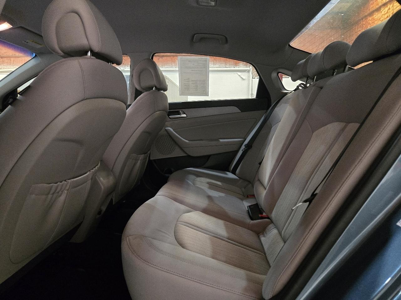Hyundai Sonata Hybrid 4dr Sdn SE 2016